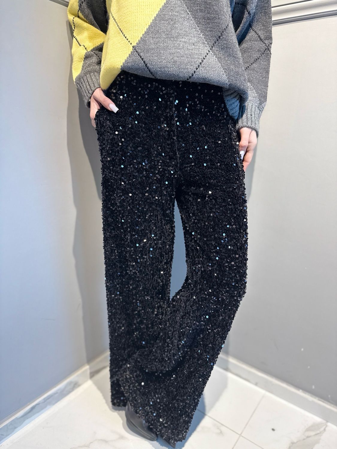 TENSIONE IN - pantalone a palazzo con paillettes nero
