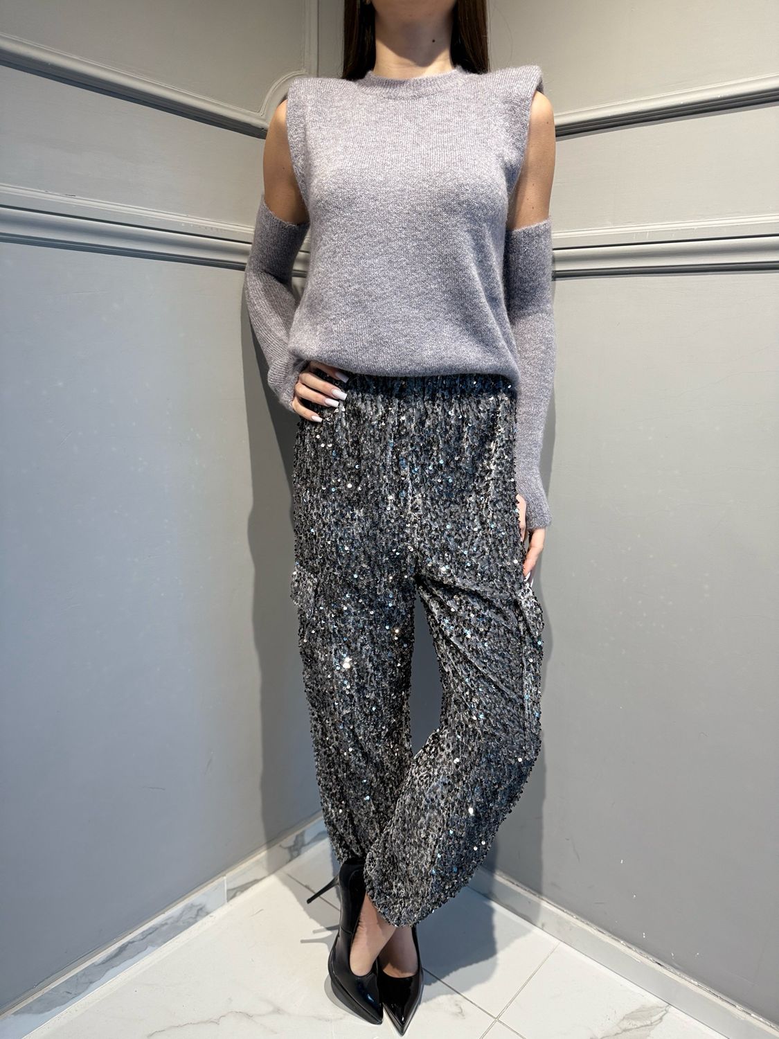 TENSIONE IN - maglia in mohair con manicotti D81265 D82025 grigio