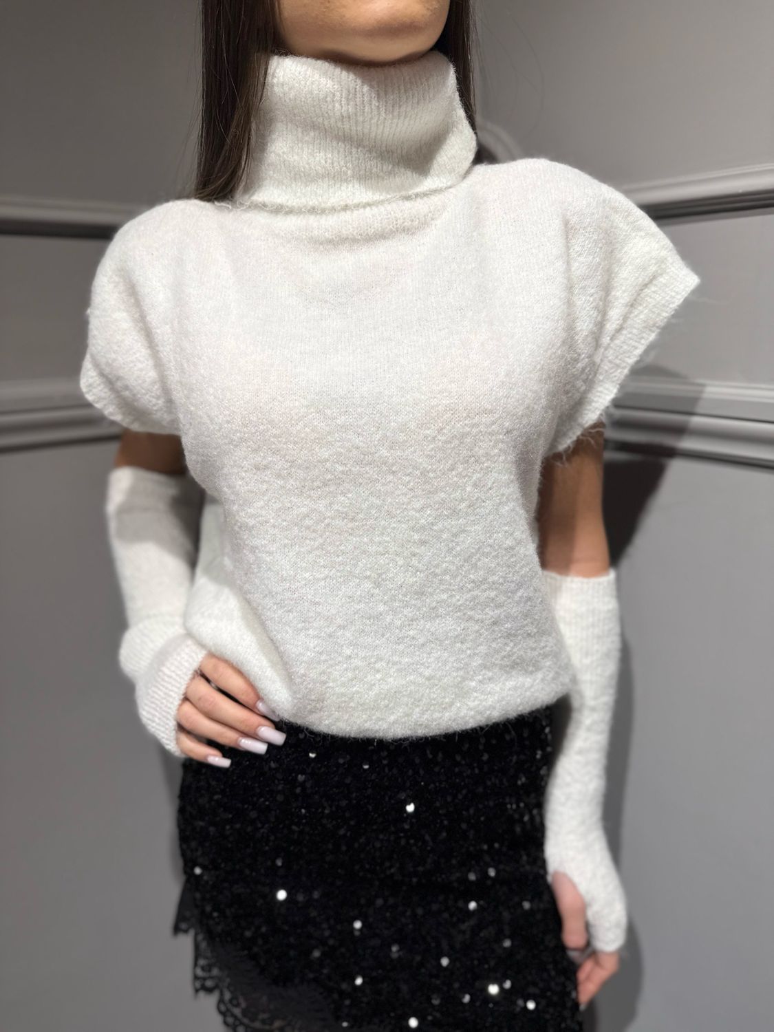 TENSIONE IN - maglia con manicotti 26030 panna