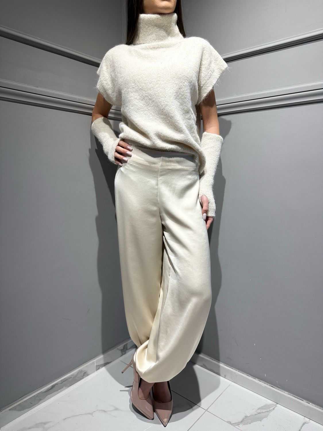 MOTEL - pantalone in raso con polsino 38270G avorio