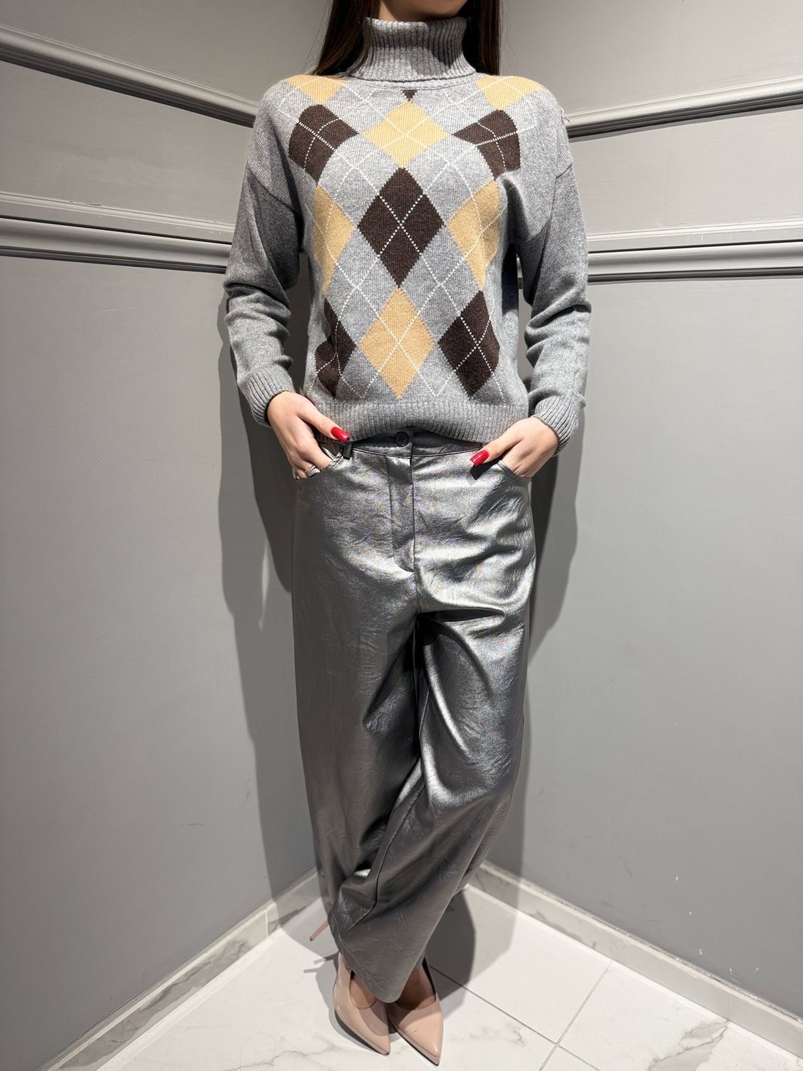 TENSIONE IN - maglia dolcevita a rombi D82122 grigio/camel/moro