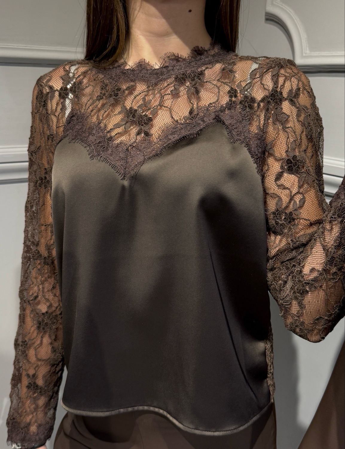 TENSIONE IN - blusa in raso e pizzo w25CC17 moro