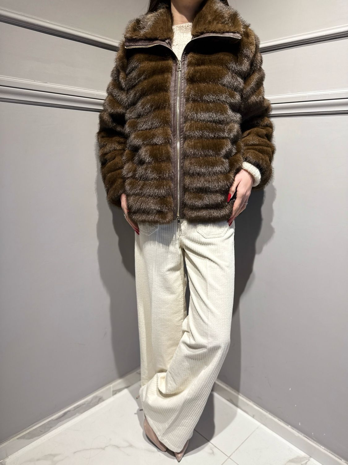 MOTEL - pelliccia ecologica con inserto in ecopelle W25JC01 moro