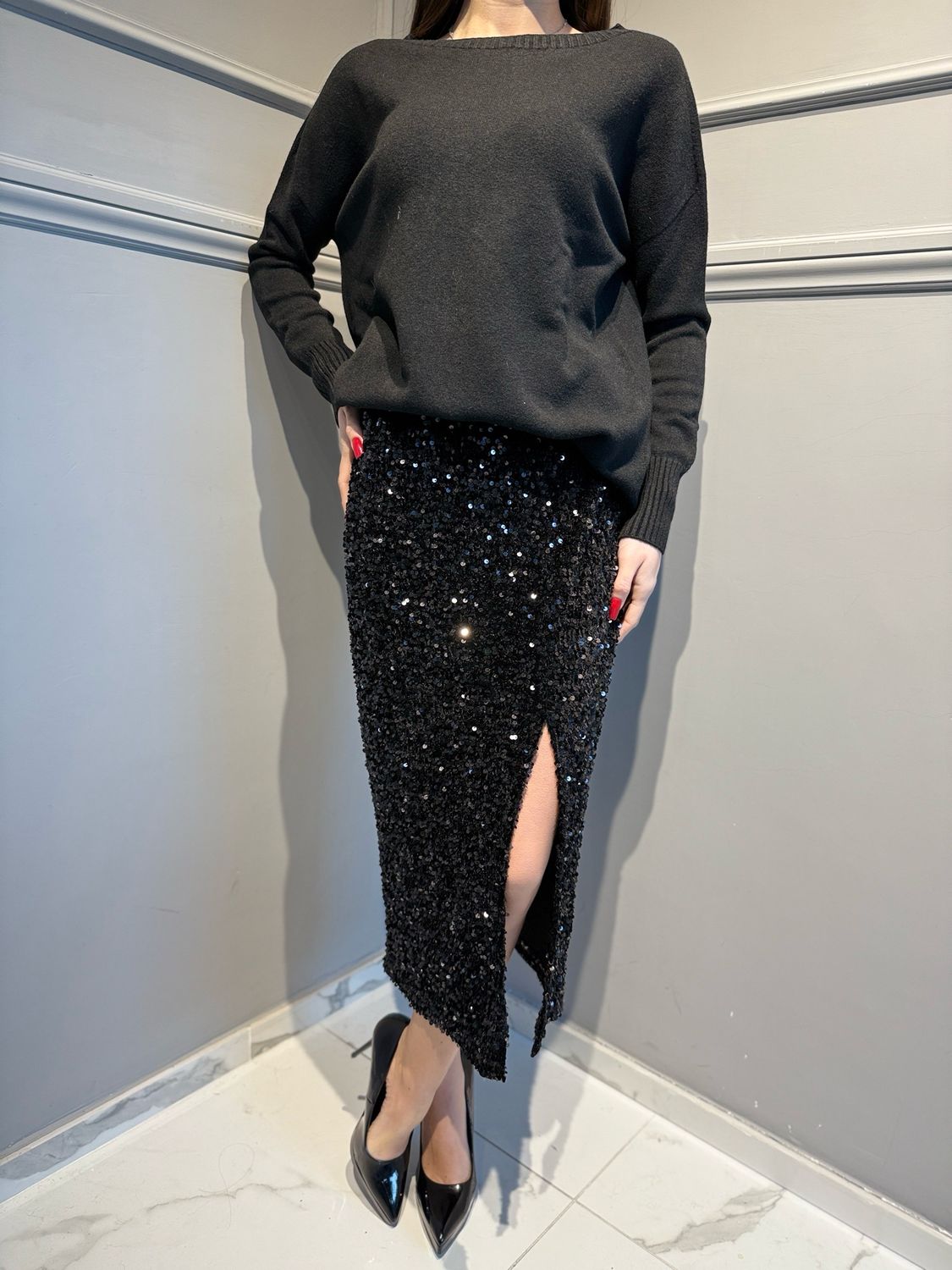 TENSIONE IN. - gonna longuette con spacco davanti in paillettes nero