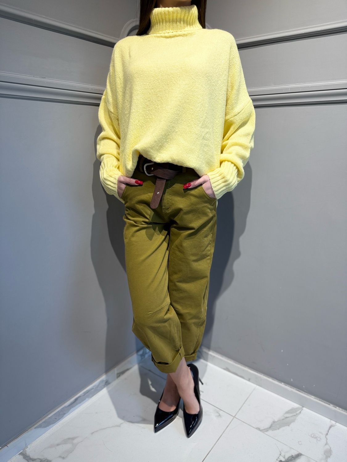 MOTEL - maglia dolcevita a scatoletta over W5HMJ87A37T giallo