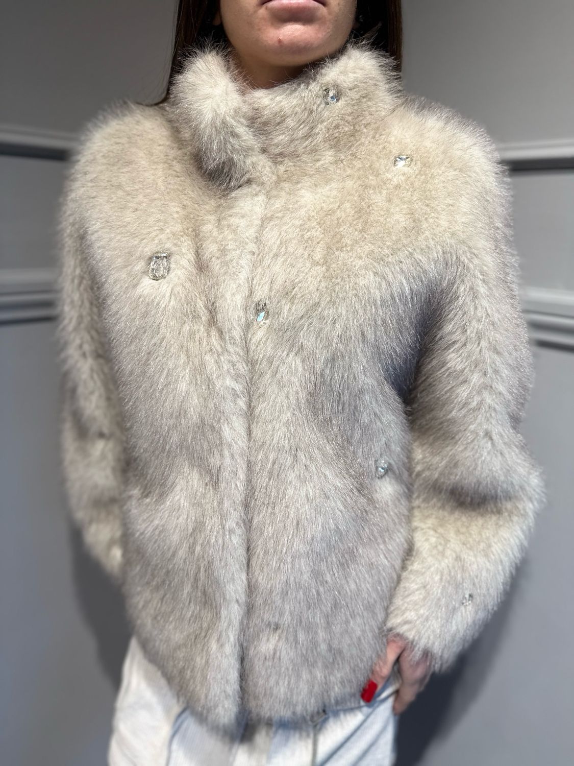 SWORD - cappa in pelliccia ecologica con laccio e pietre 9022/GALAXI STEEL