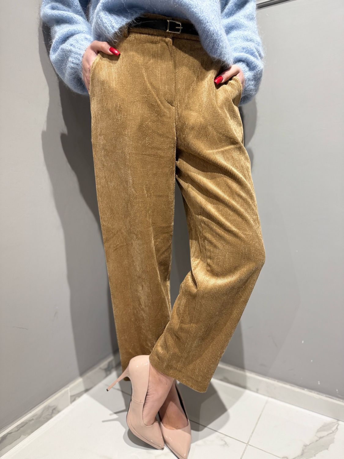 TENSIONE IN - pantalone carrot in velluto camel TENSIONE IN - pantalone carrot in velluto camel
