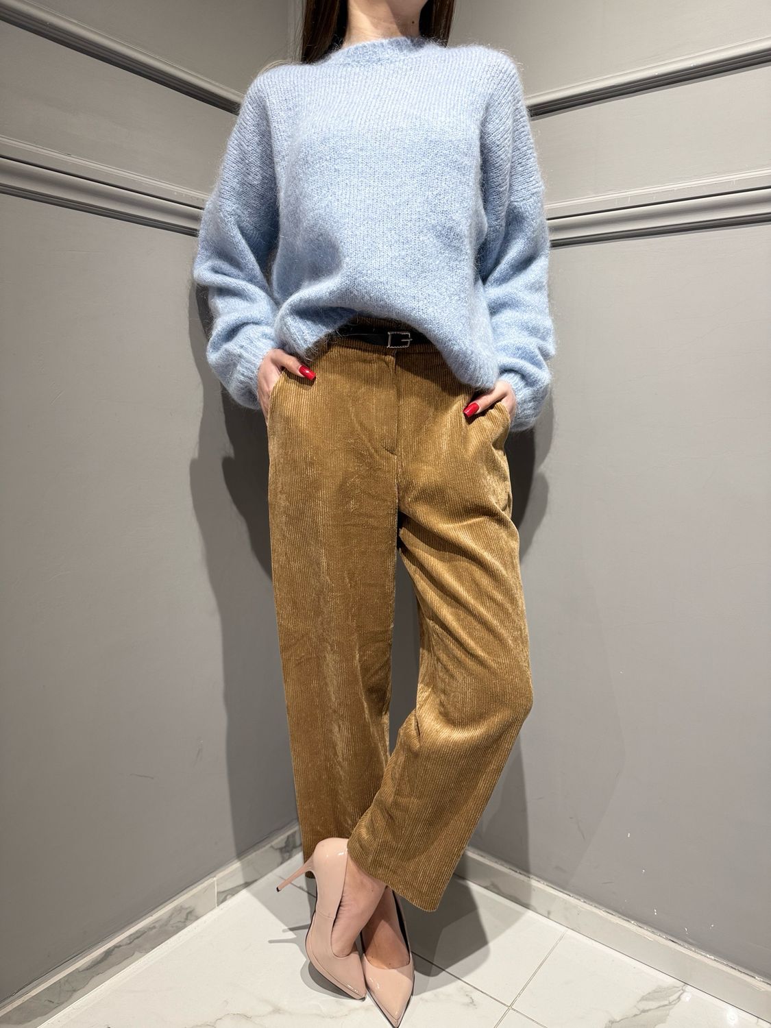 TENSIONE IN - pantalone carrot in velluto camel