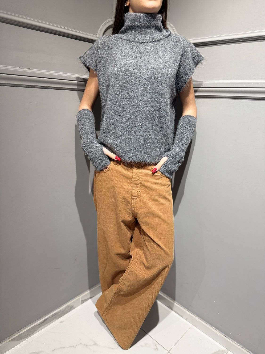 TENSIONE IN - maglia dolcevita con manicotti 26030 antracite
