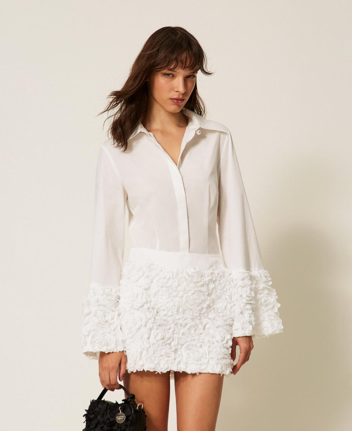 TWINSET ACTITUDE - Camicia in popeline e tulle con fiori Codice prodotto: 261AP2232 Off White