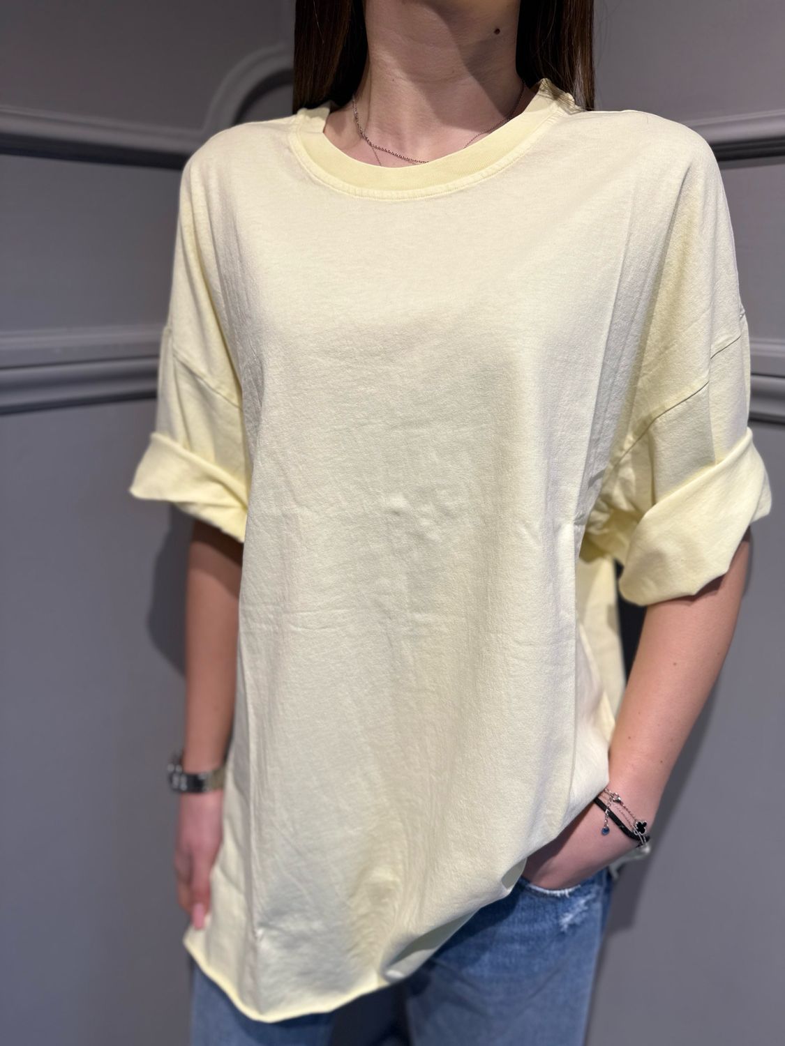 VICOLO - t-shirt over lunga UAB0023 giallo