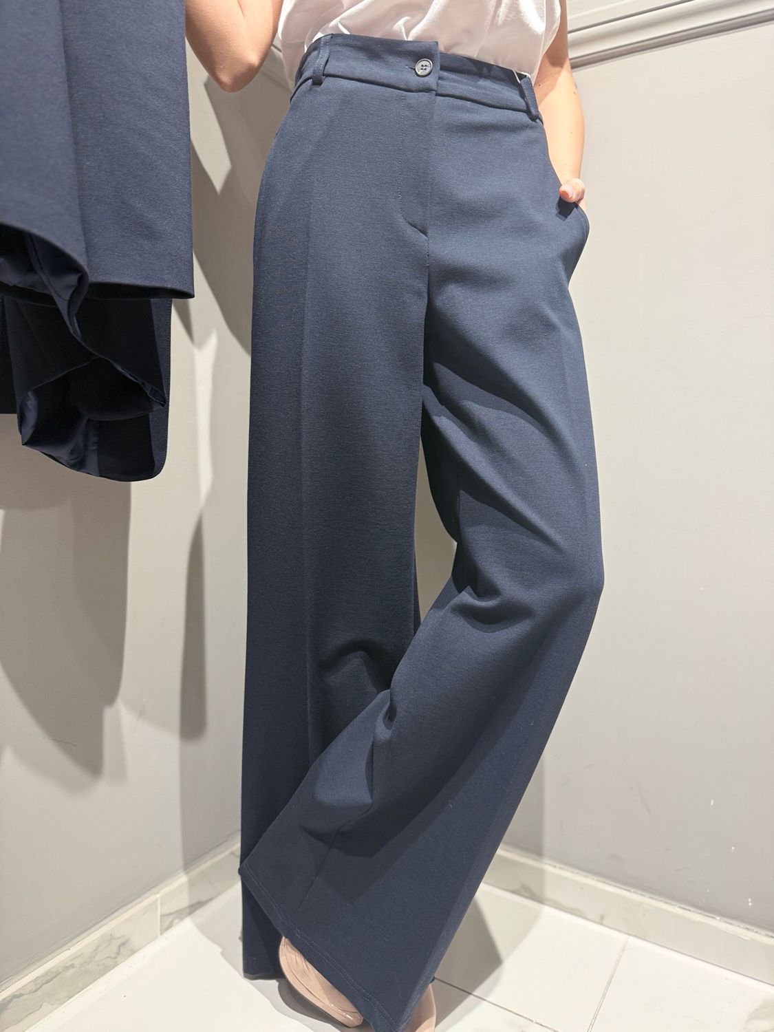 MOTEL - pantalone a palazzo in punto Milano elasticizzato con elastico dietro 26P3454 blu