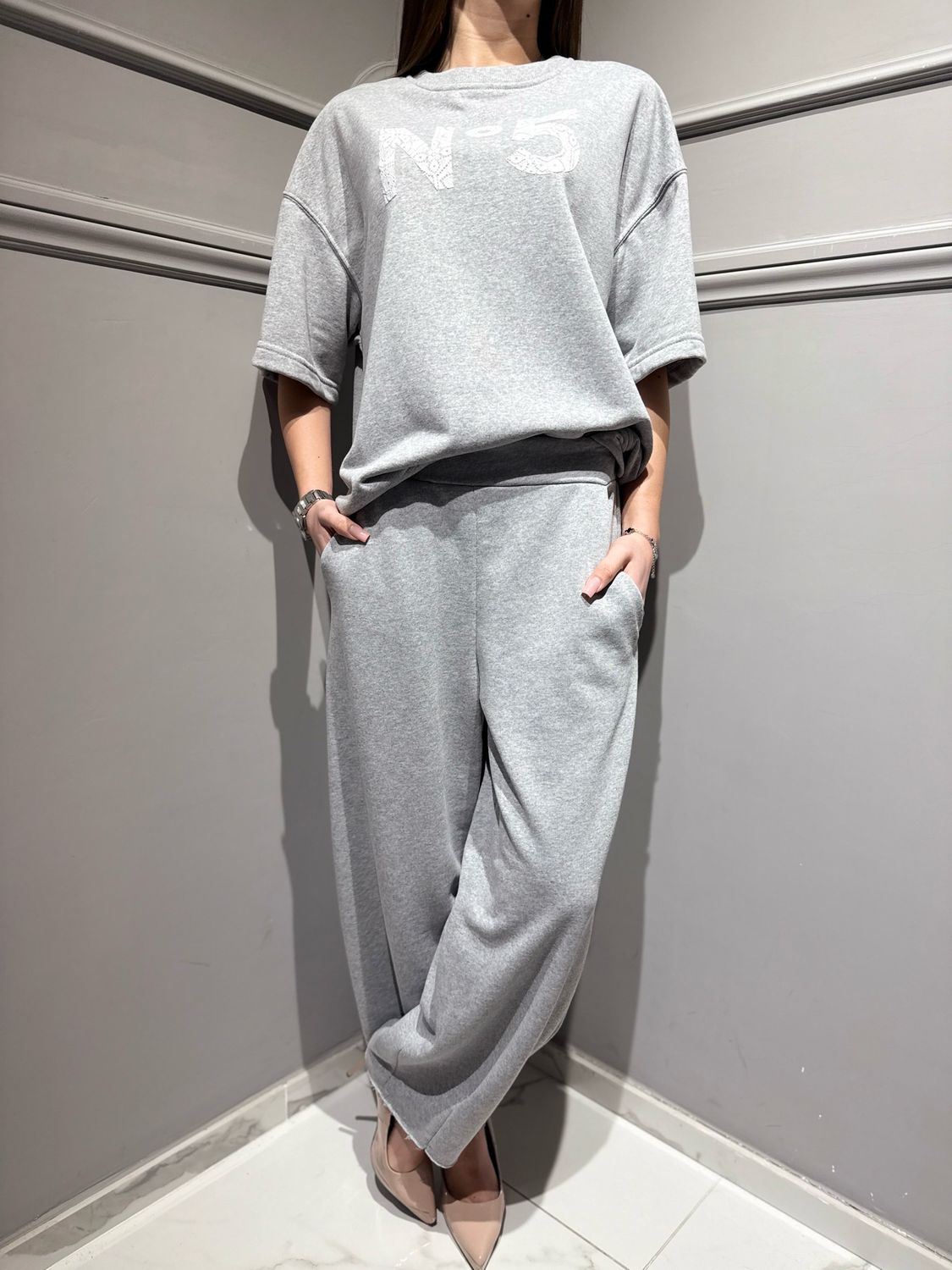 TENSIONE IN - pantalone in felpa garzata modello a ovetto con elastico dietro 38529 grigio