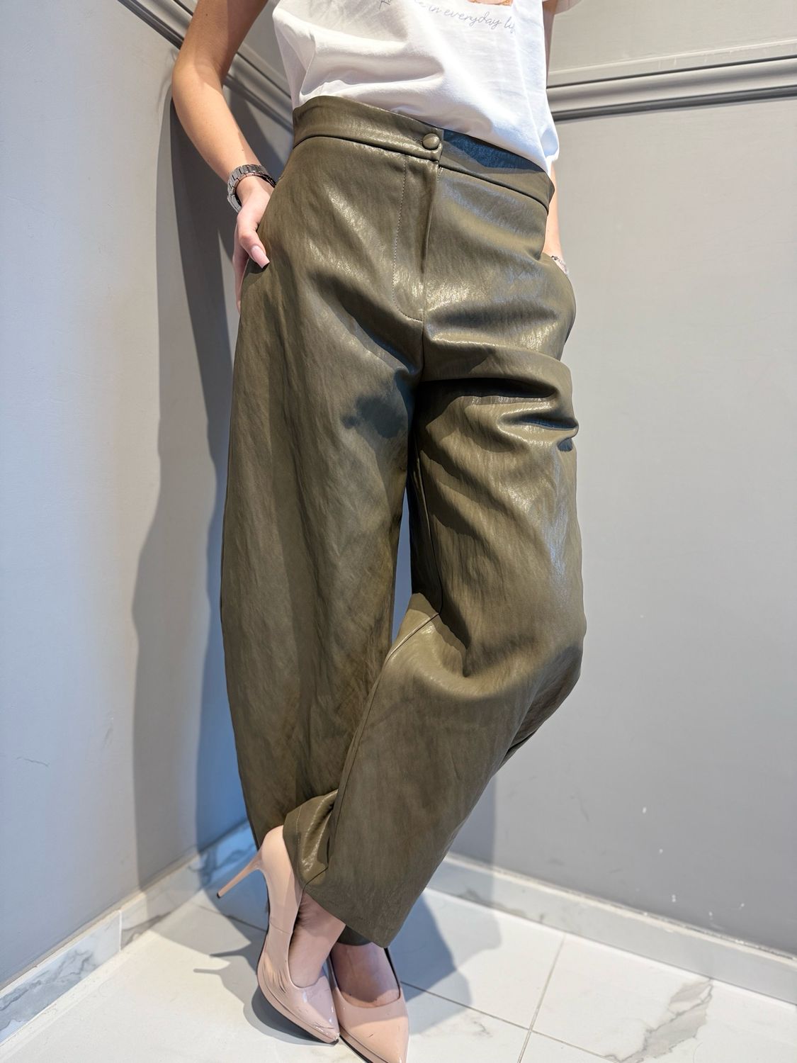 VICOLO - pantalone in ecopelle operata TAB0278 verde militare