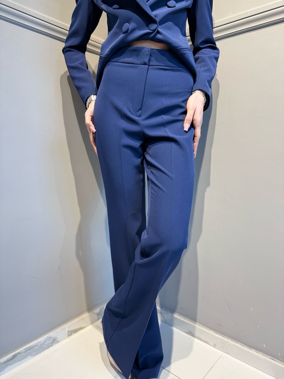 SILENCE LIMITED - tailleur con giacca blazer avvitata elasticizzata bottoni ricoperti LYBRA KEY NPR235_KEY + pantalone elasticizzato a zampa FLARE KEY PANTS NP2003KEY navy