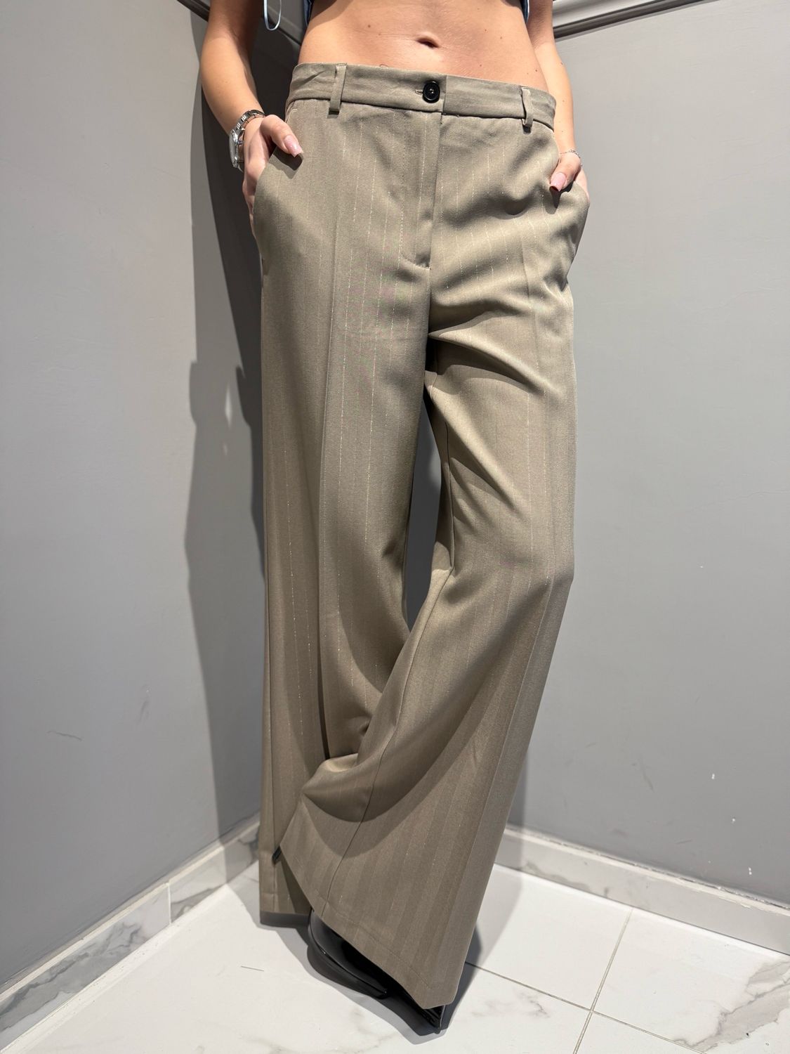 VICOLO - pantalone a palazzo con tasche laterali TAB0972 tortora