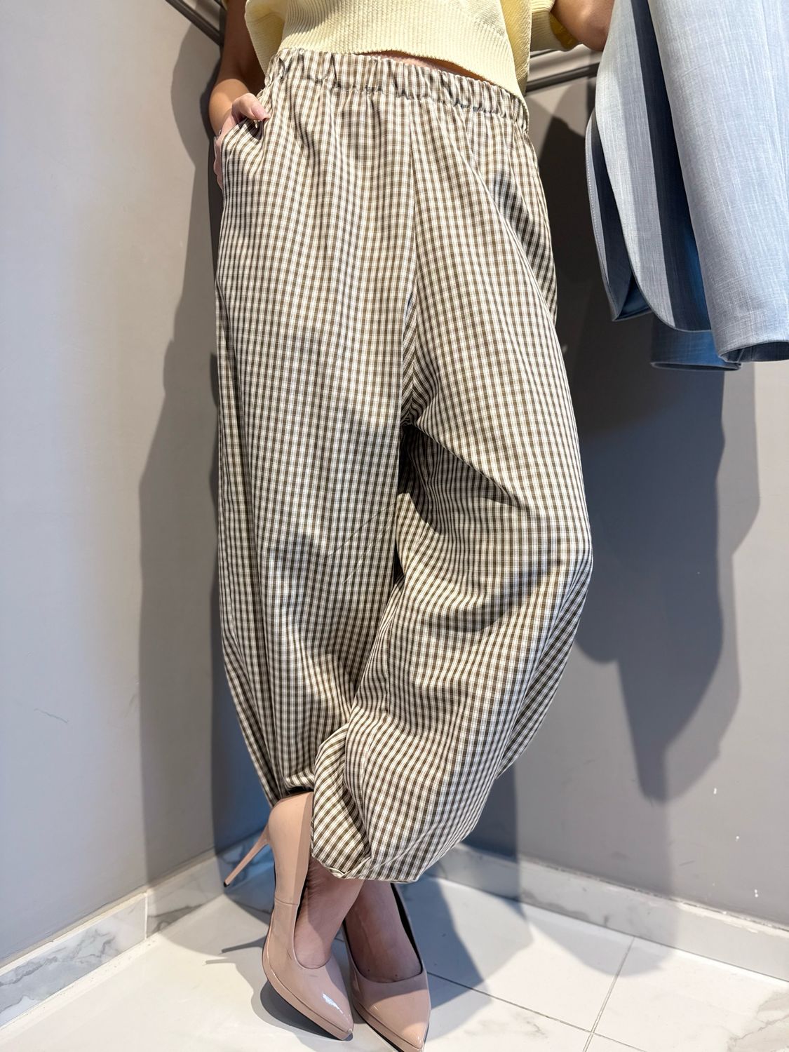 TENSIONE IN - pantalone a palloncino elastico in vita e alla caviglia PE260103 beige