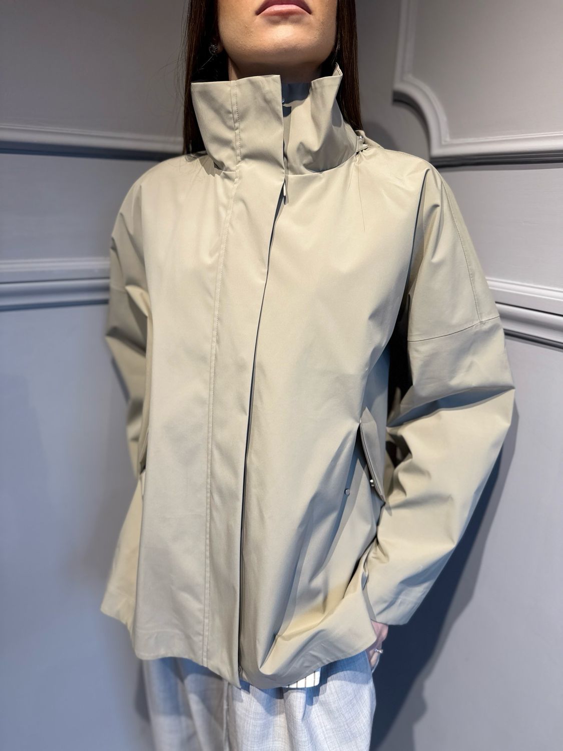 MM MAXMARA - giacca impermeabile in tessuto tecnico con cappuccio rimovibile PRESTON variante 011