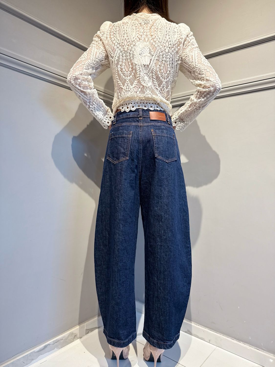 TENSIONE IN - pantalone in jeans denim fermo banana corto VLP1107 denim scuro