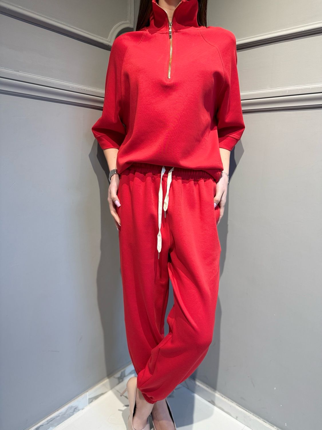 TENSIONE IN - pantalone in scuba elasticizzato con polsino e laccio 26P4053 rosso