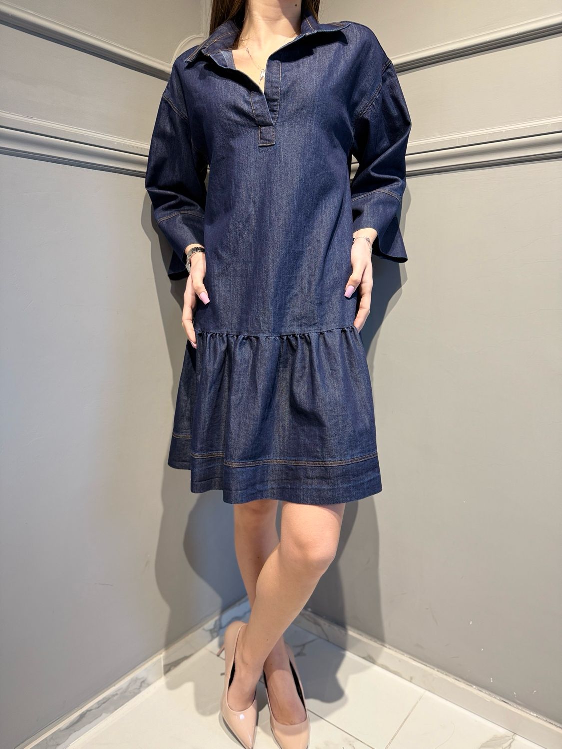 VICOLO - abito con balza in denim elasticizzato TAN1468 blu