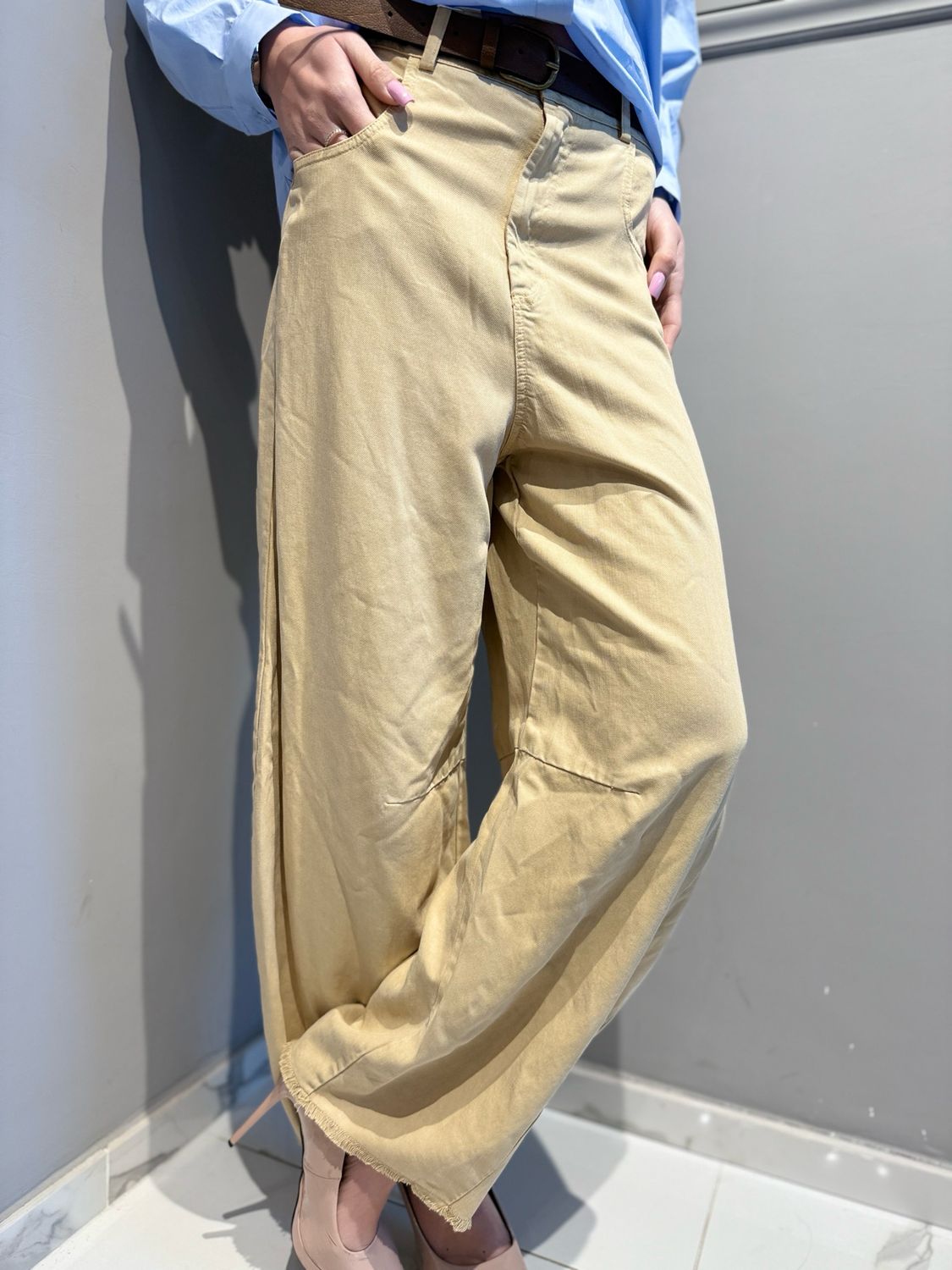 TENSIONE IN - pantalone PE26-4085camp sabbia