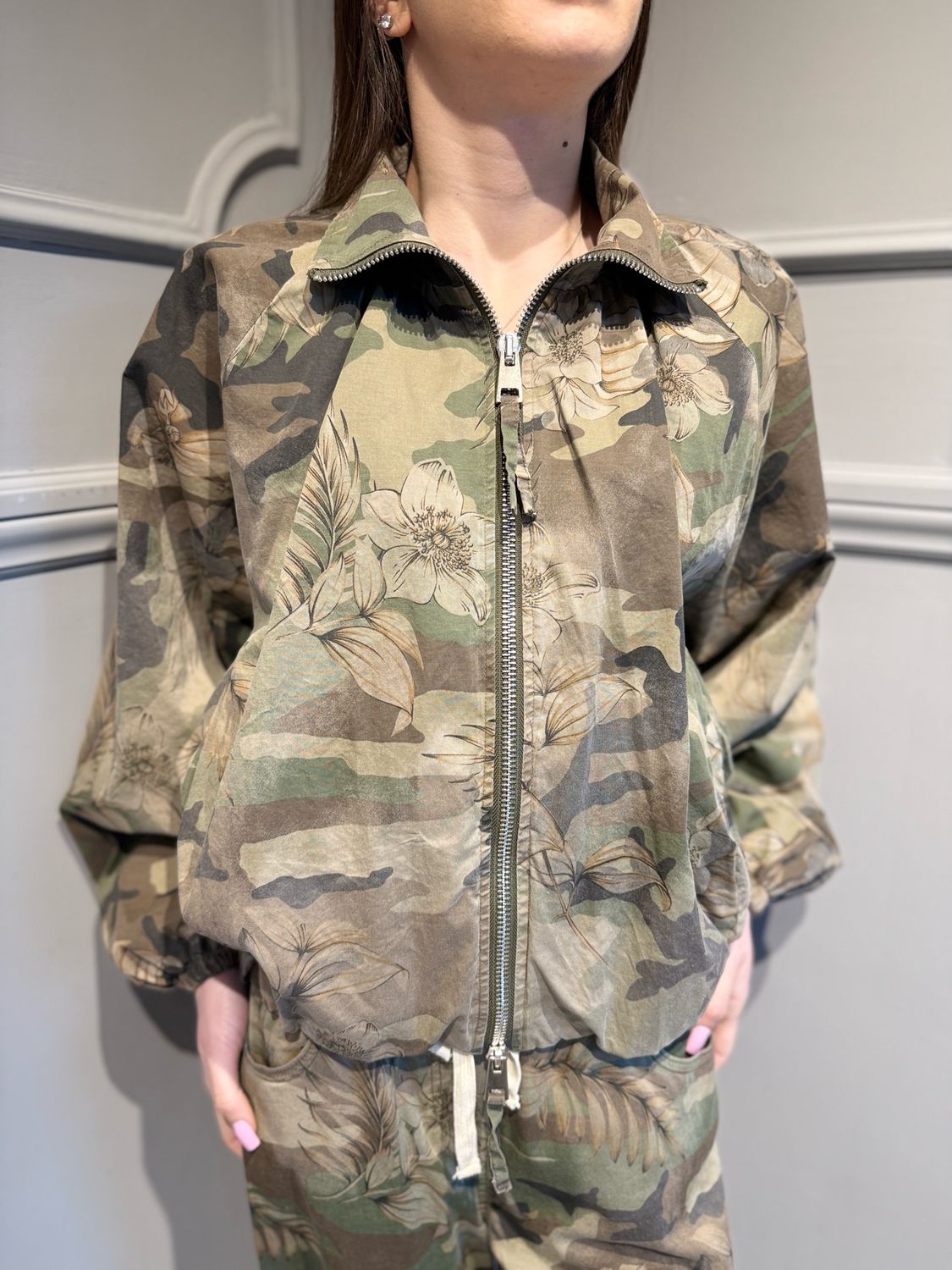 MOTEL - bomber in cotone camouflage S26J560 variante unica