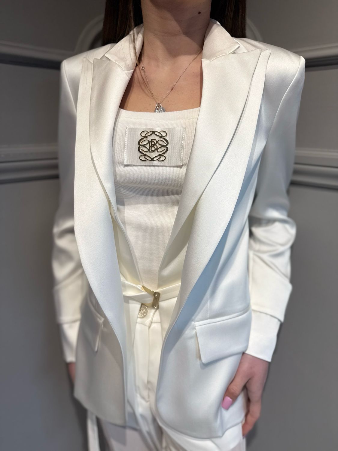 BABYLON - giacca in raso e WE 00232 bianco