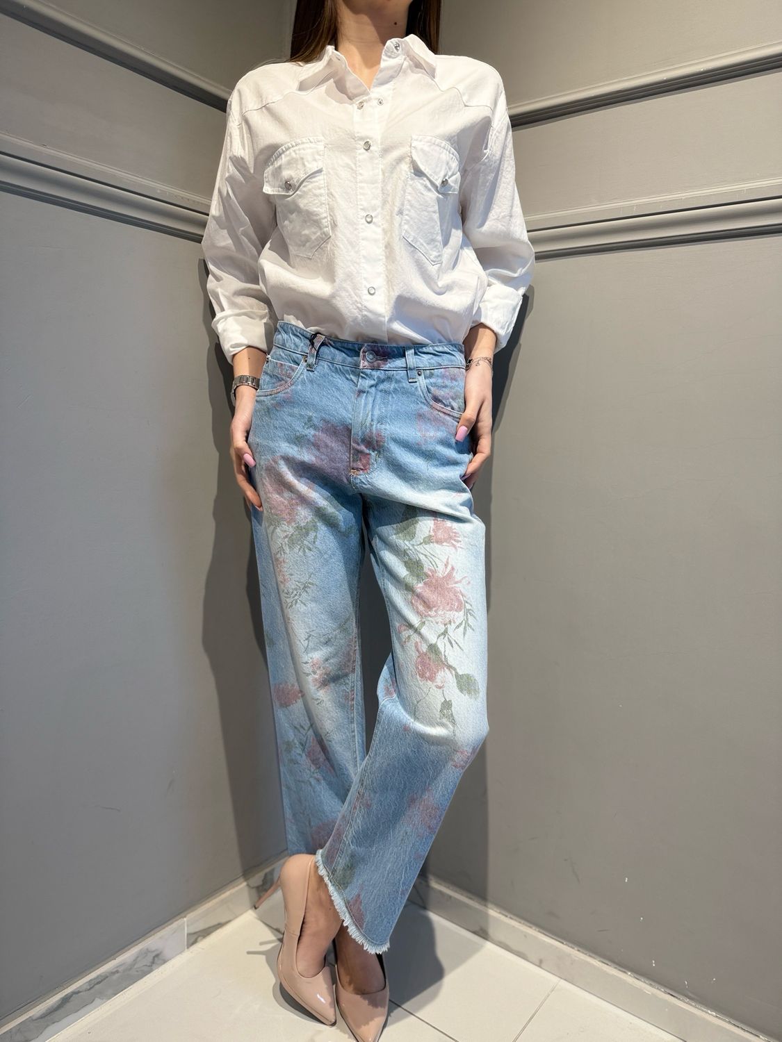 TENSIONE IN - jeans a fiori S26P688 jeans blu