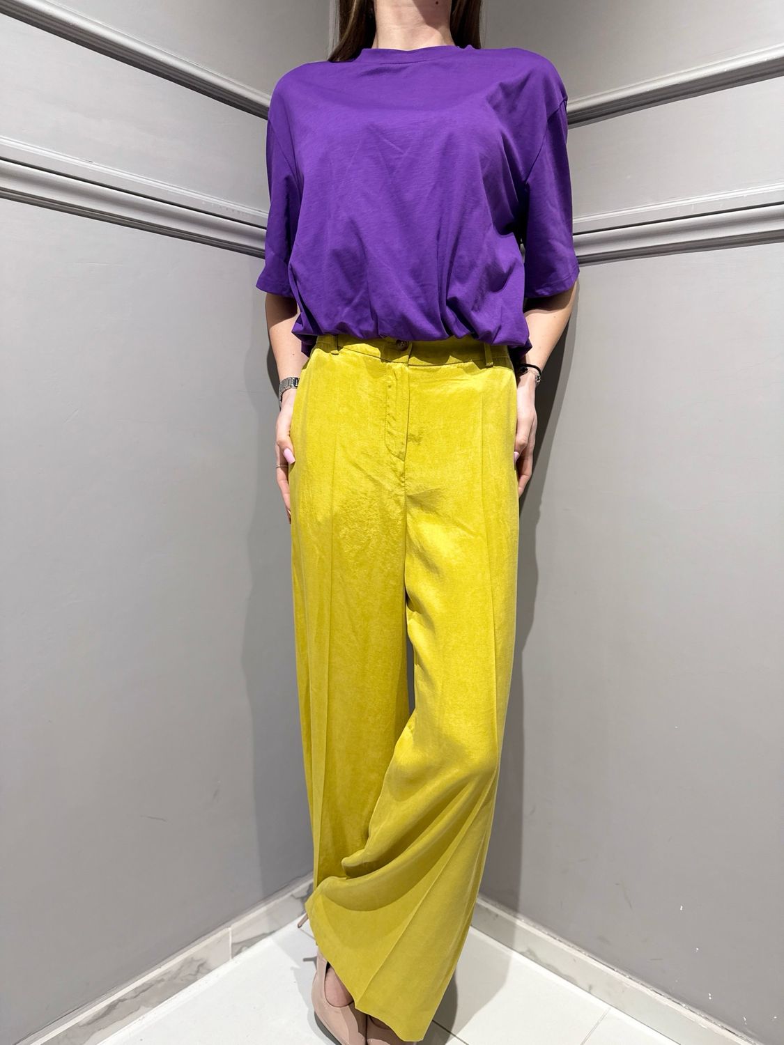 MOTEL - pantalone in seta lavata a palazzo con elastico dietro 26P4521 sole