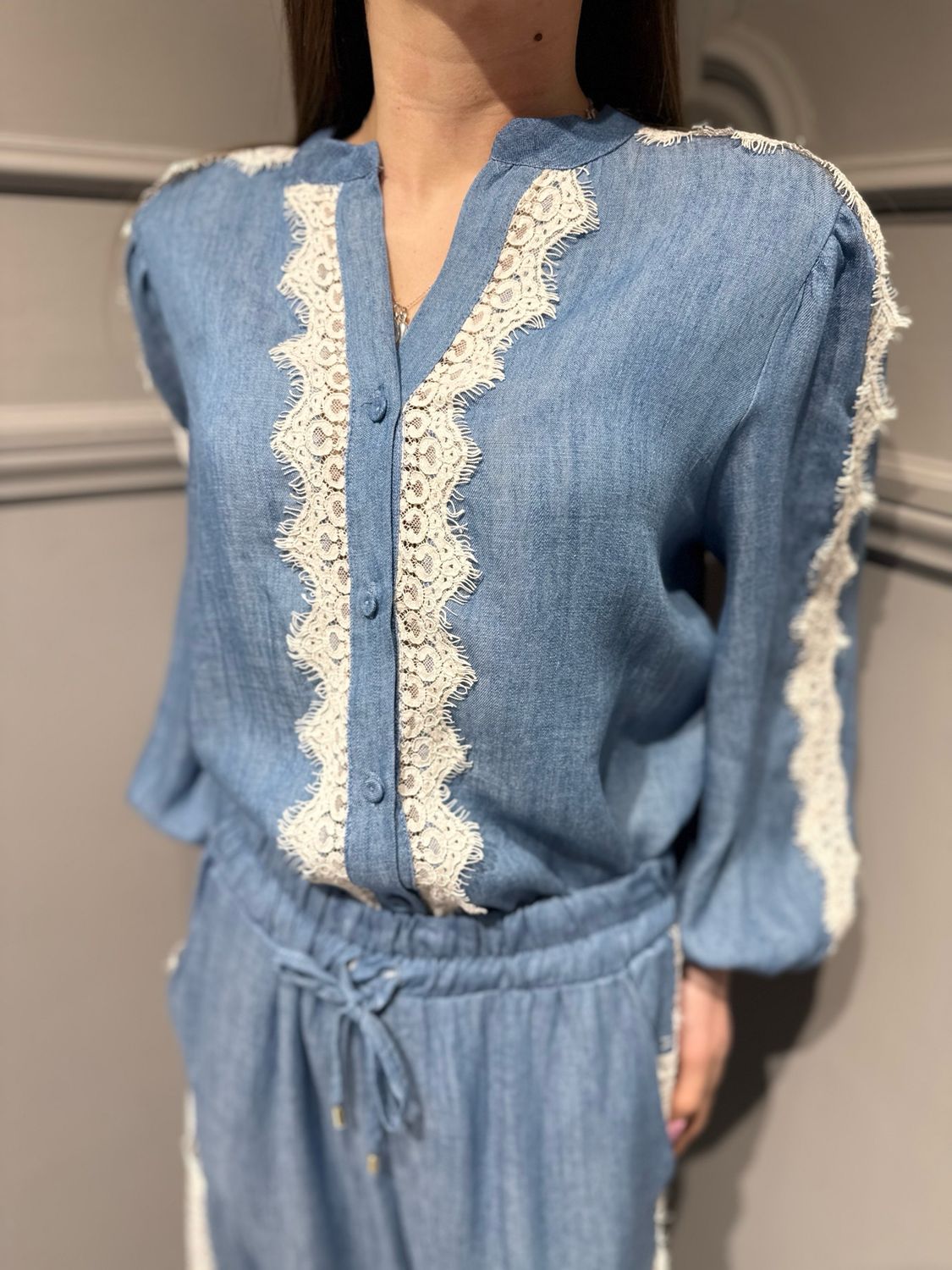 MOTEL - camicia in tencel e lino con pizzo S26CA65 variante unica