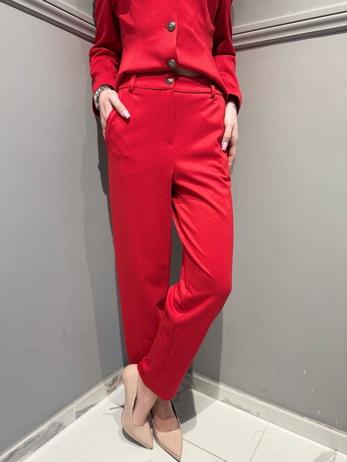 TENSIONE IN - pantalone in punto Milano con elastico in vita 26P4441 rosso