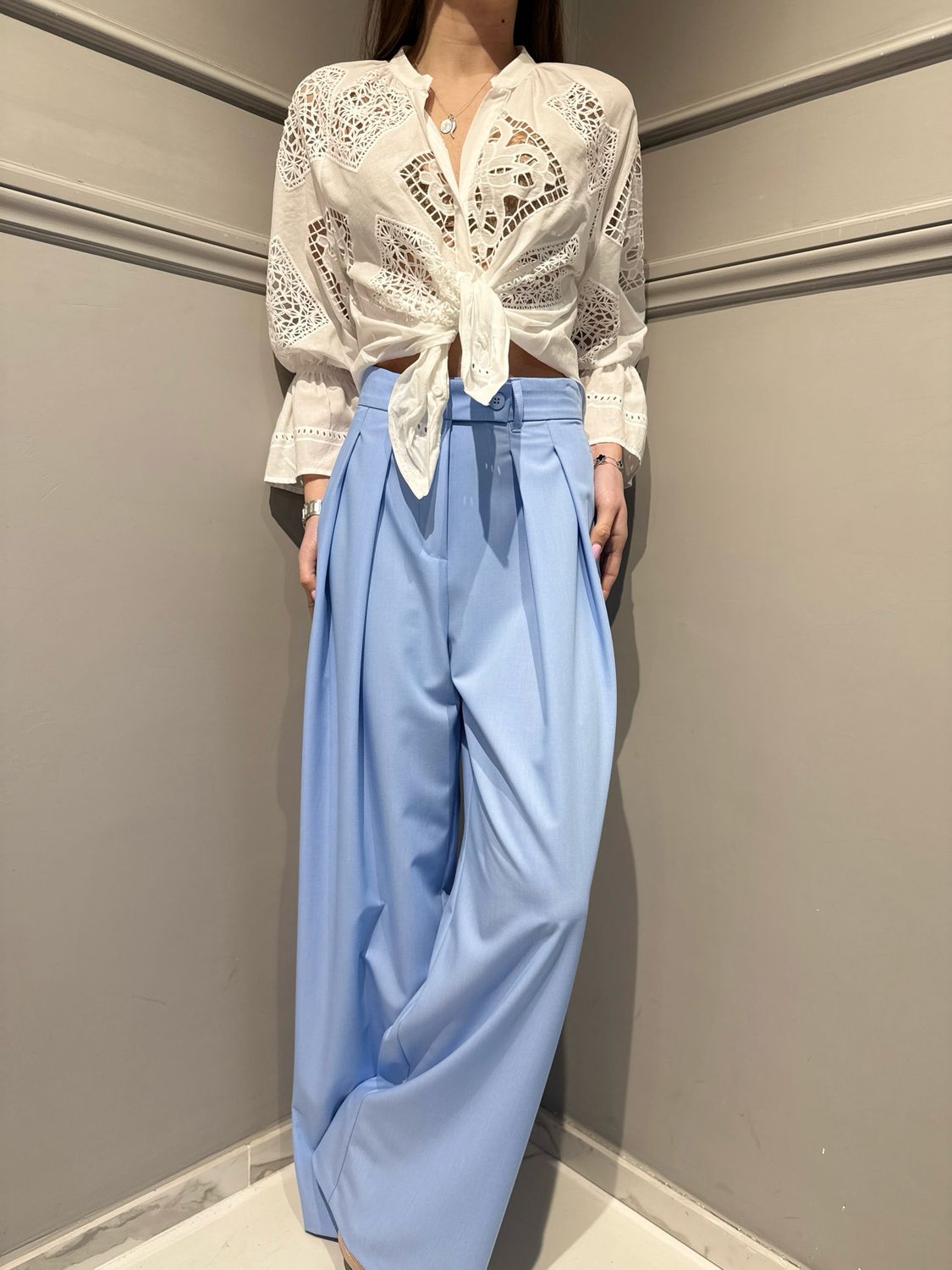 MOTEL - pantalone a palazzo con pences 26P4006 celeste