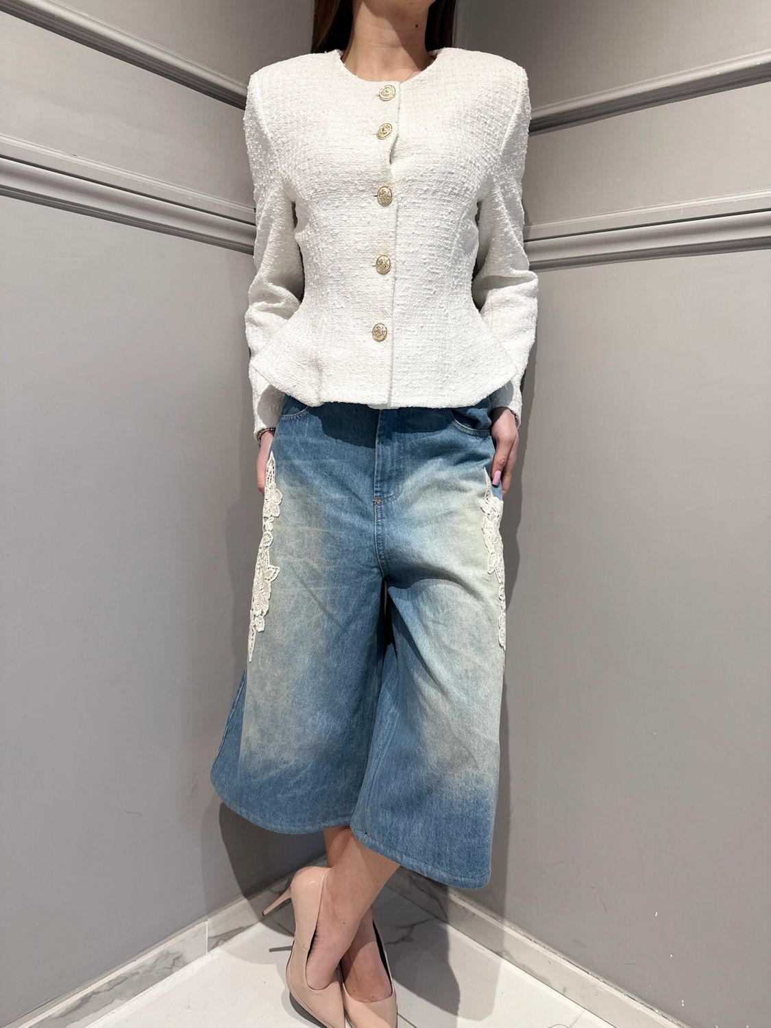 MOTEL - bermuda in denim fermo con applicazione ricamo HY1255 denim/bianco