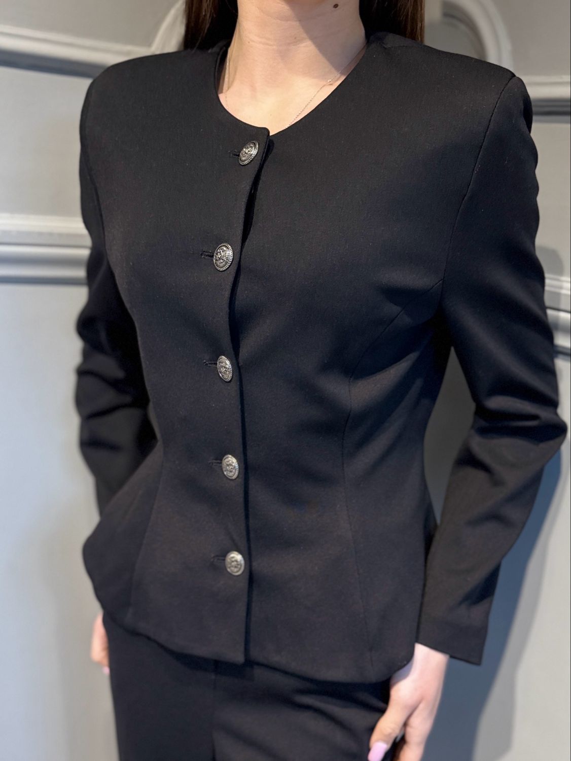 TENSIONE IN - giacca chanel svasata 26B4437 nero