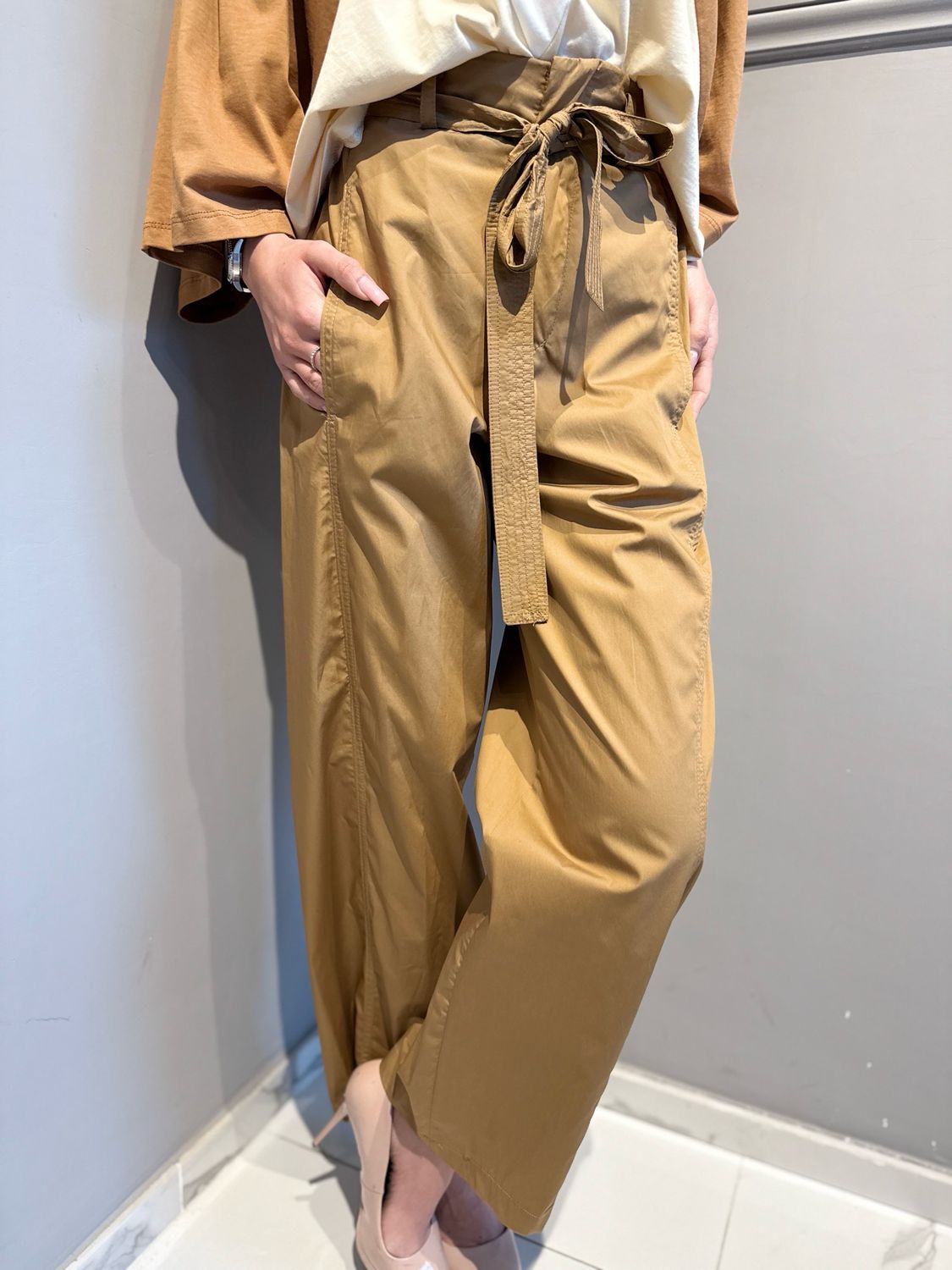 MOTEL - pantalone in cotone leggerissimo con fusciacca S26P648 cognac