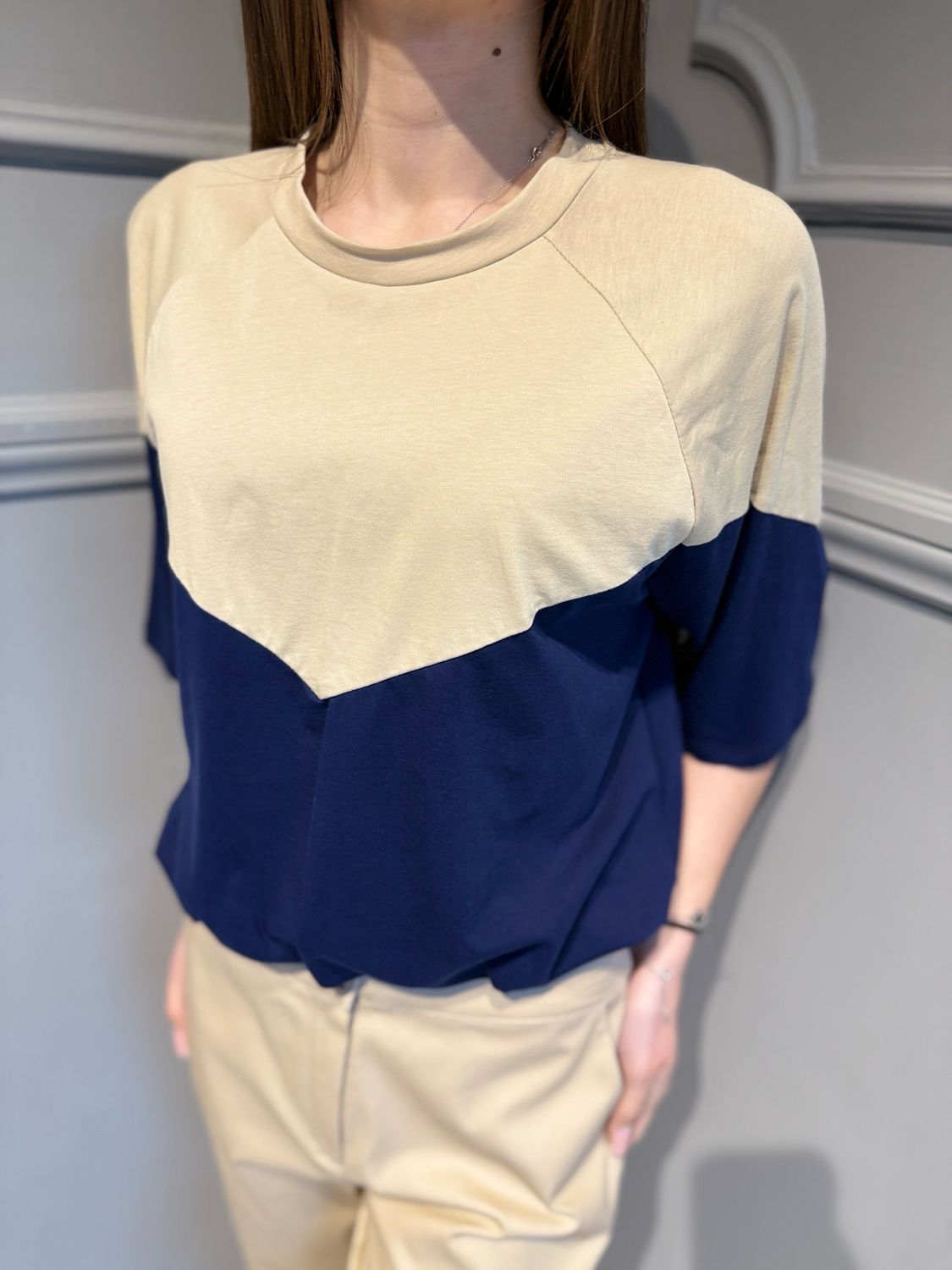 TENSIONE IN - t-shirt bicolore Baloon 39070 sabbia/blu