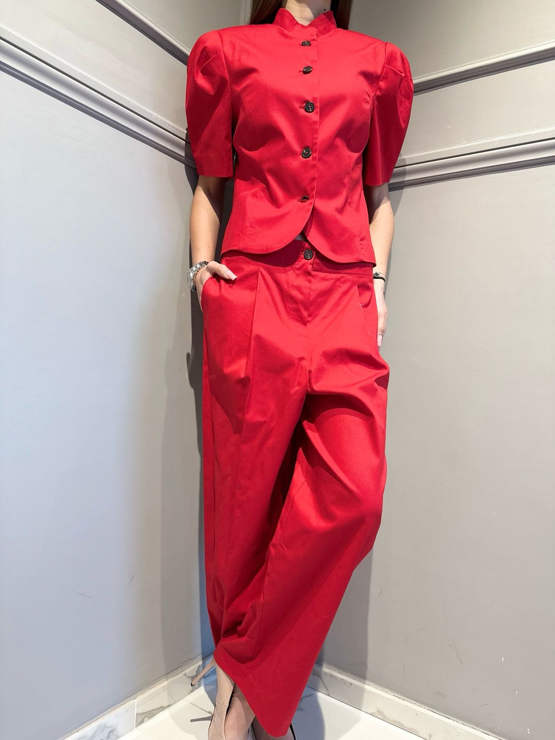 TENSIONE IN - pantalone in cotone elasticizzato con pences 26P4516 rosso