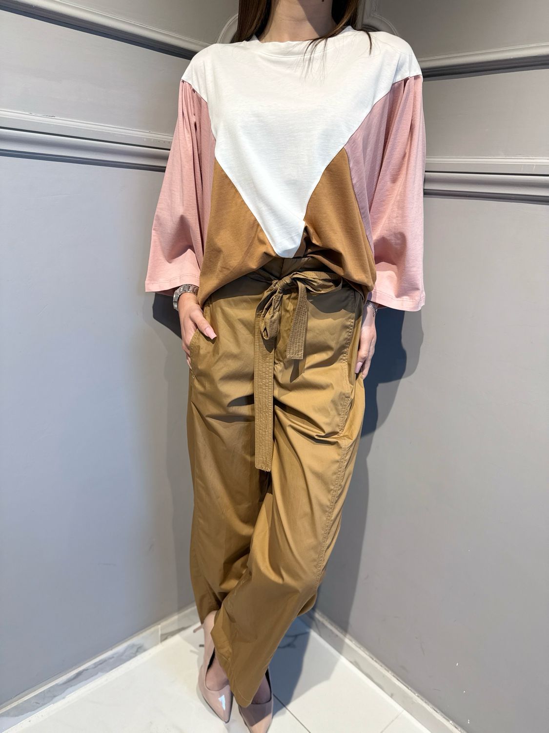 TENSIONE IN - t-shirt tre colori PE250181 panna/cammello/rosa