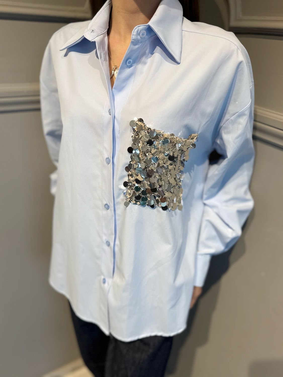 TENSIONE IN - camicia in popeline di cotone con tasca paillettes PE260048-U celeste