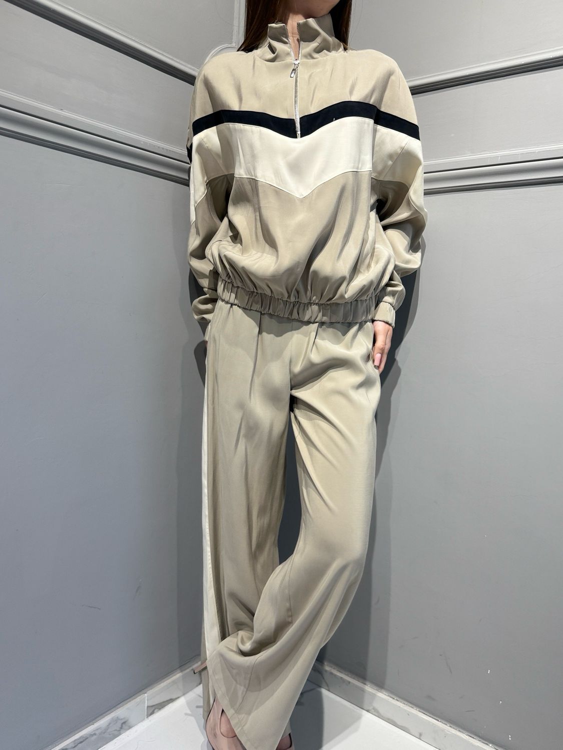 TENSIONE IN - maglia in cupro con zip 3 colori 26M4582 panna/deserto/nero