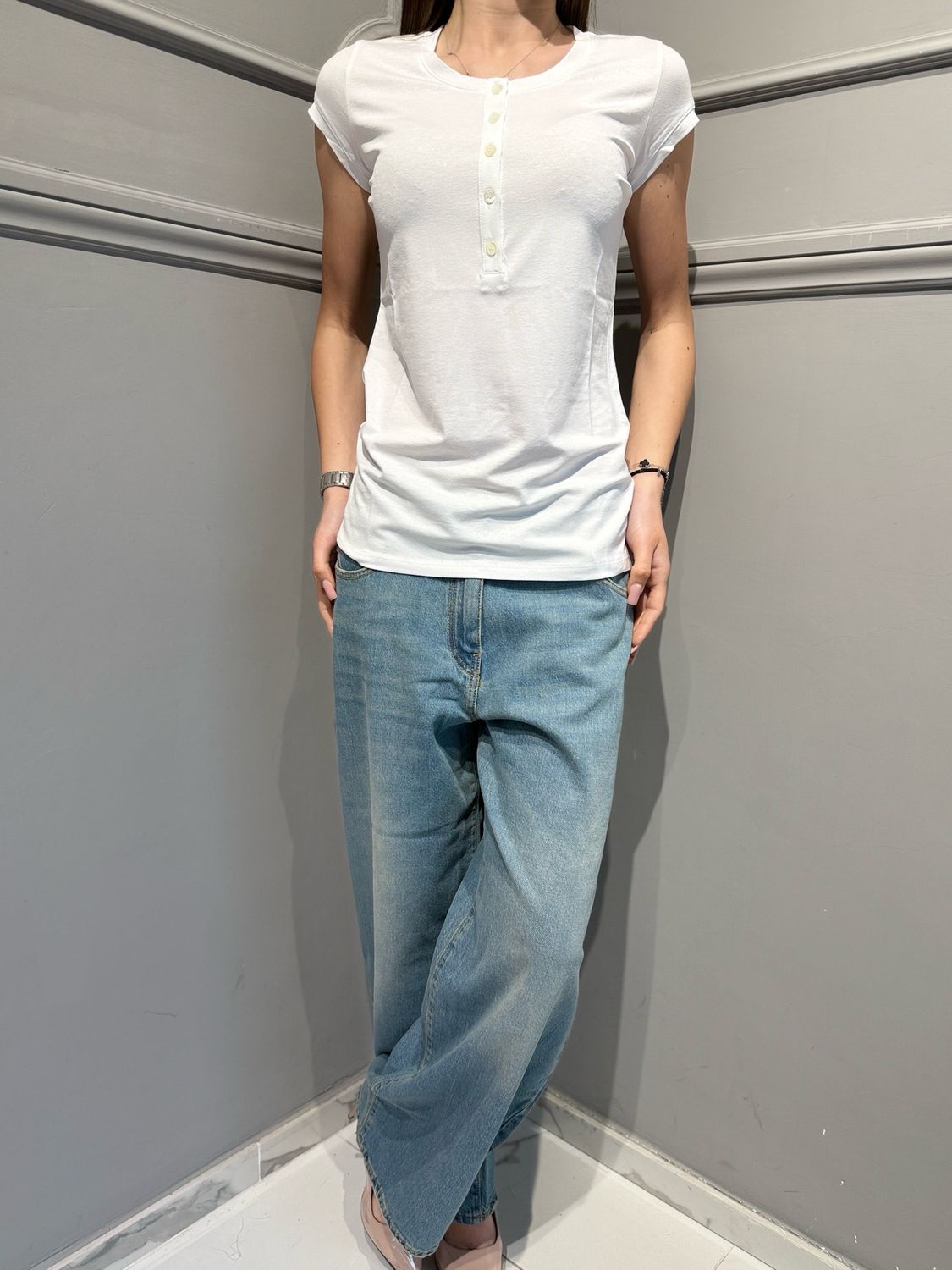 VICOLO - t-shirt serafino UAB0225 bianco