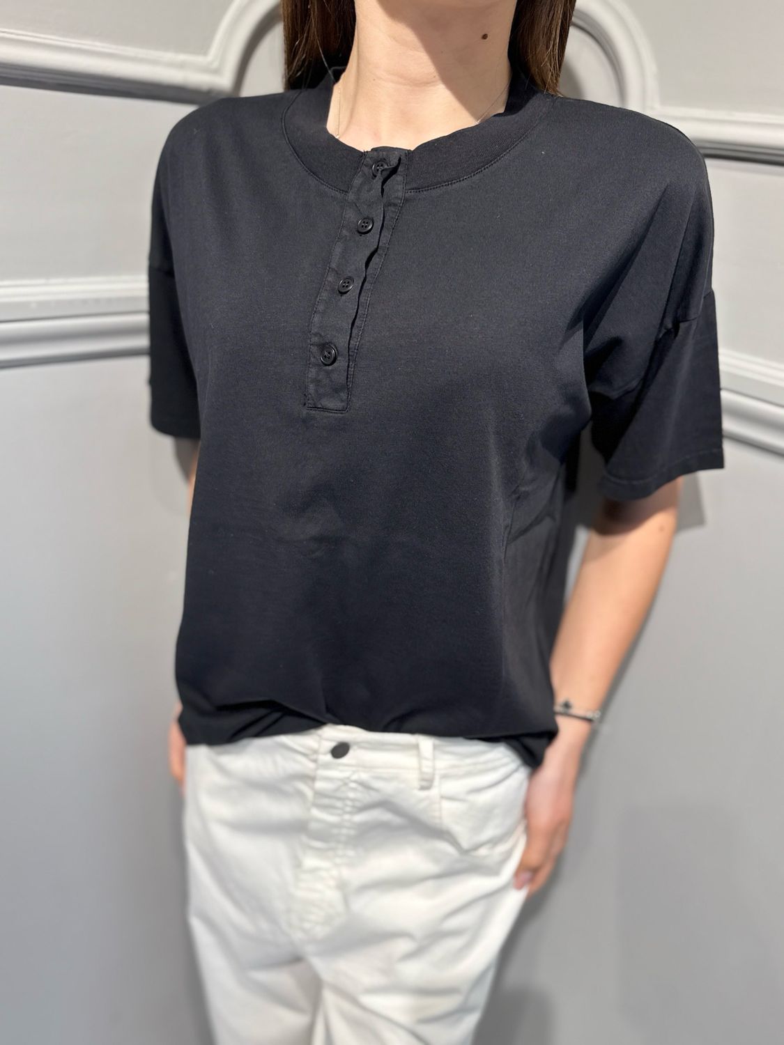 VIVOLO - t-shirt serafino over UAB0250 nero