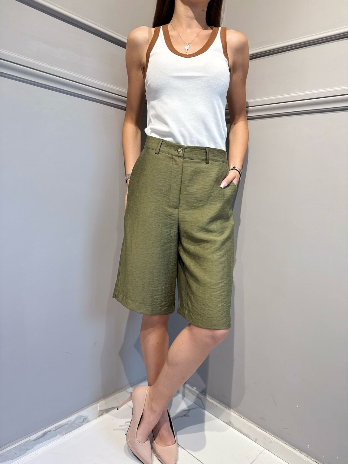 HAVE ONE - bermuda in viscosa e lino PIA-Q525  verde militare