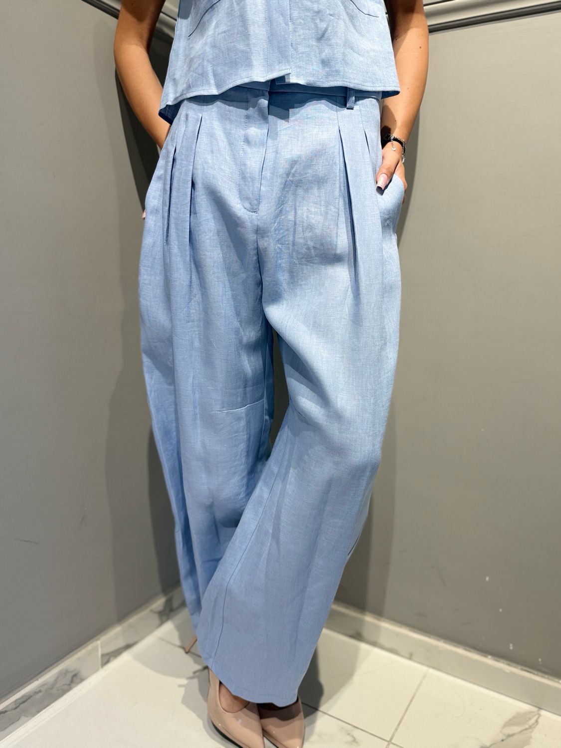 TENSIONE IN - pantalone Baloon con pences 26P4950 celeste
