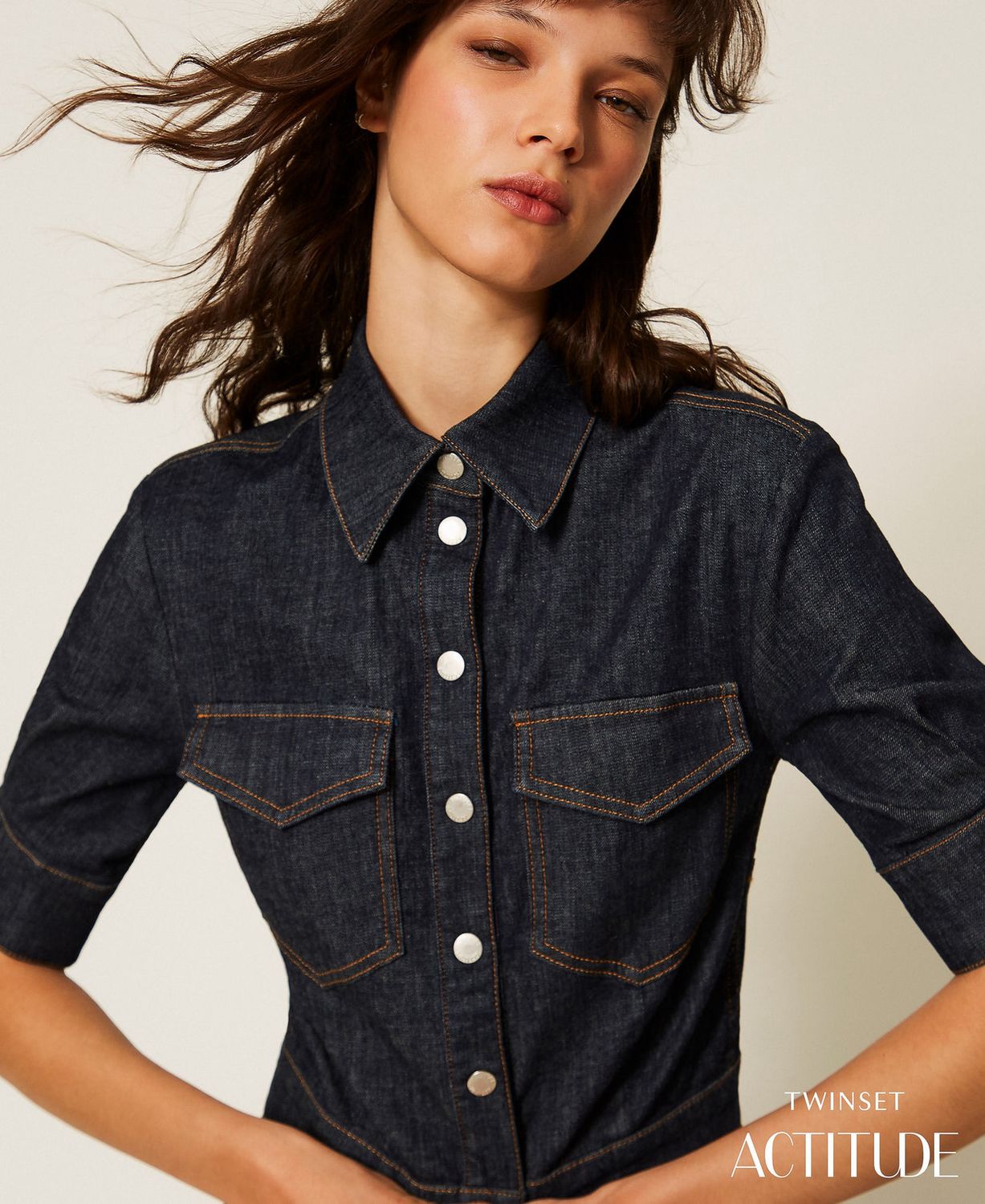 TWINSET ACTITUDE - Camicia fitted in jeans denim rinse