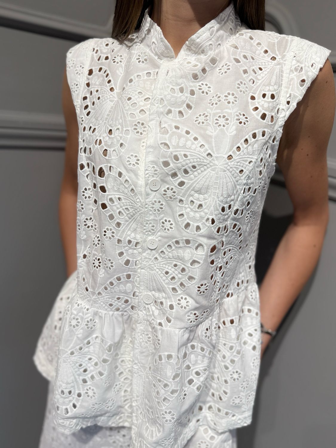 MOTEL - gilet in pizzo sangallo S26TS05 bianco