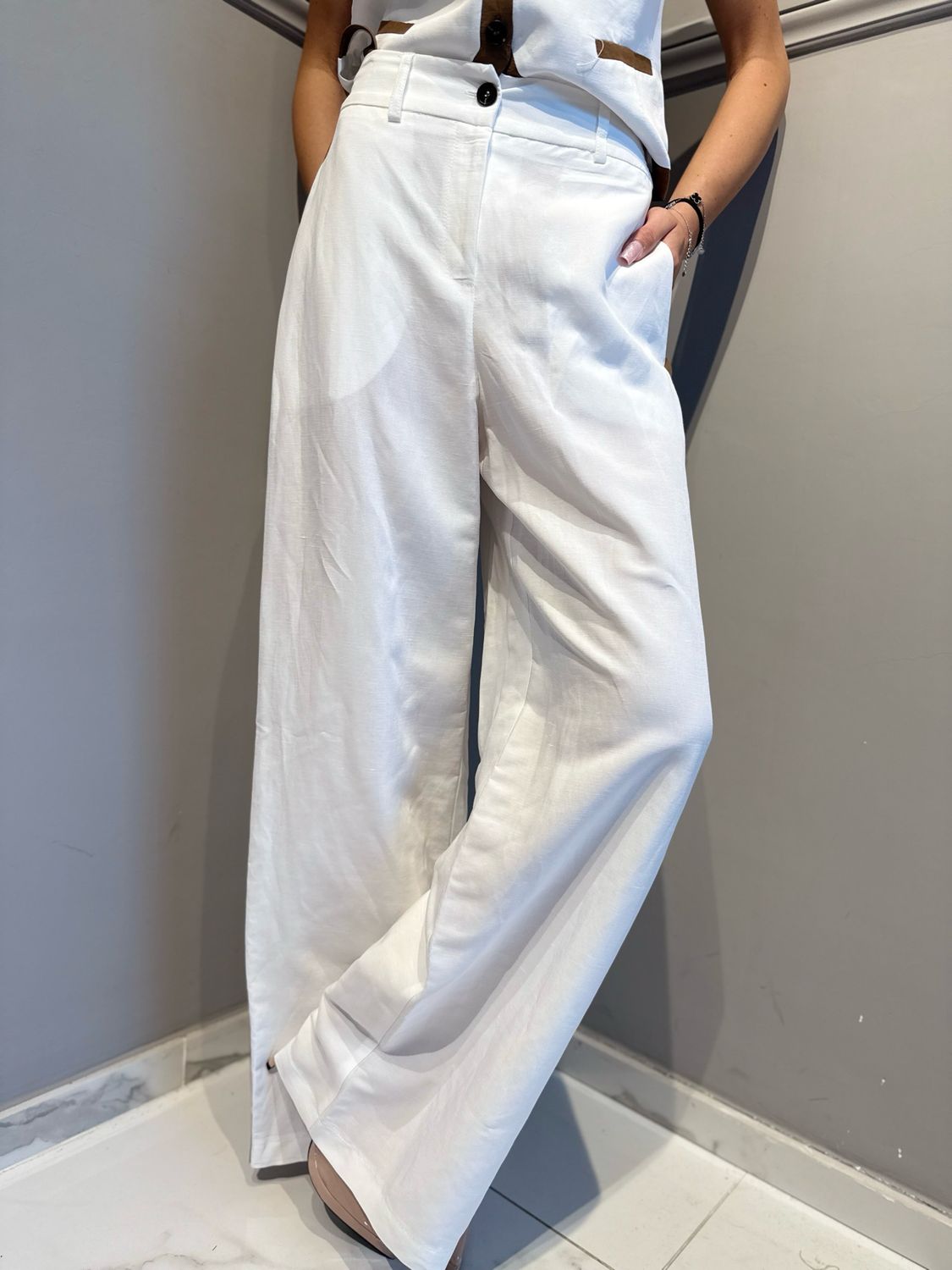 MOTEL - completo gilet+pantalone 26C5050 bianco/tabacco