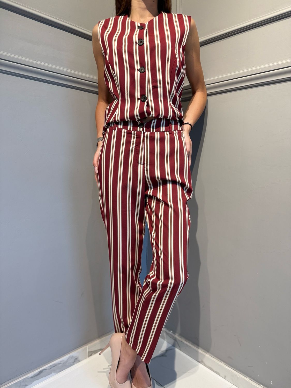 MOTEL - pantalone a sigaretta con elastico dietro 26P5212 bordò