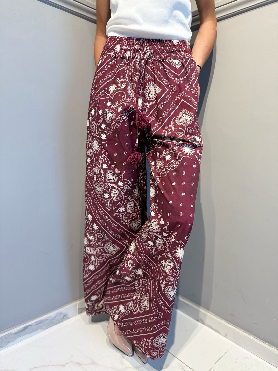 TENSIONE IN - pantalone a palazzo in cotone elastico in vita 39487 vino